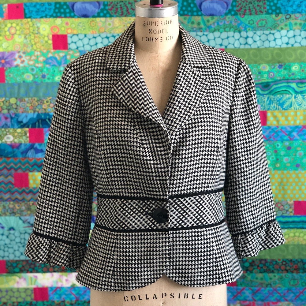 WHBM cropped Houndstooth blazer 3/4 sleeve